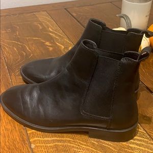 Chelsea boots